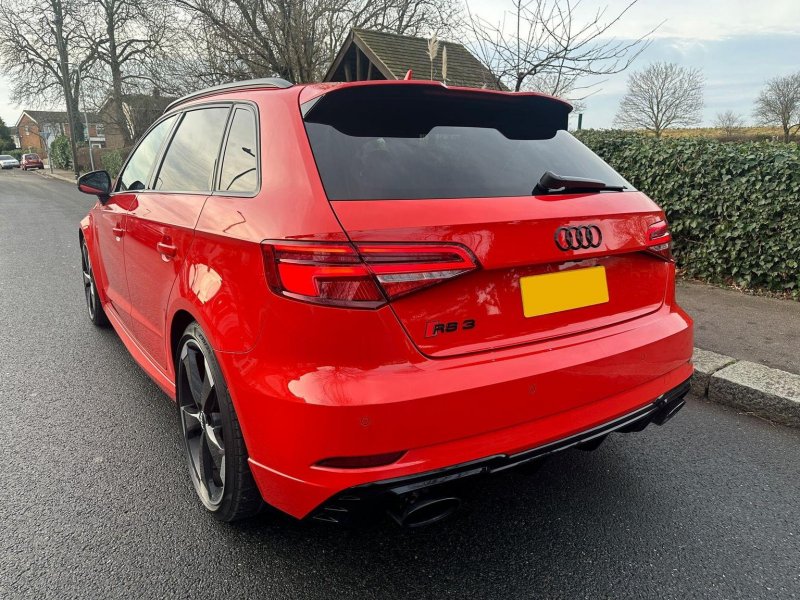 AUDI RS3