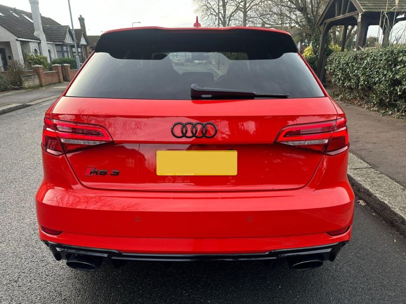 AUDI RS3