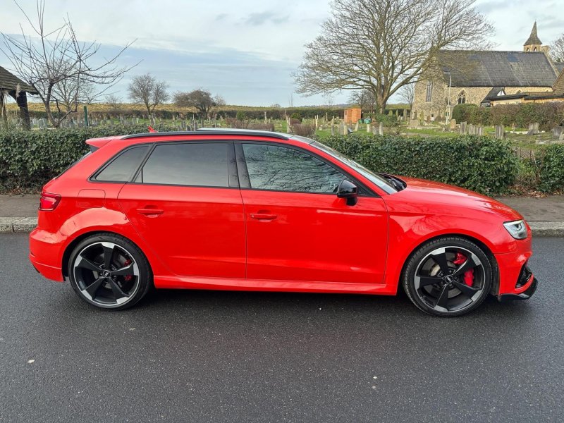 AUDI RS3