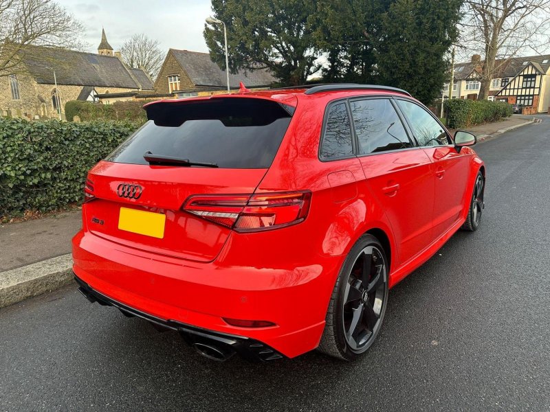 AUDI RS3