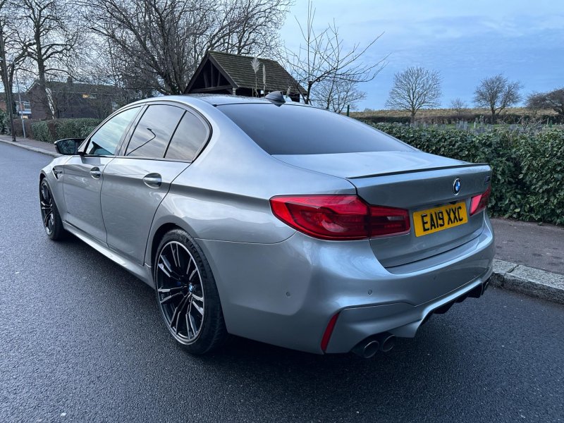 BMW M5