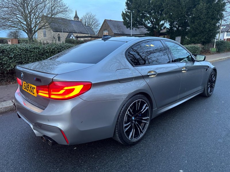 BMW M5