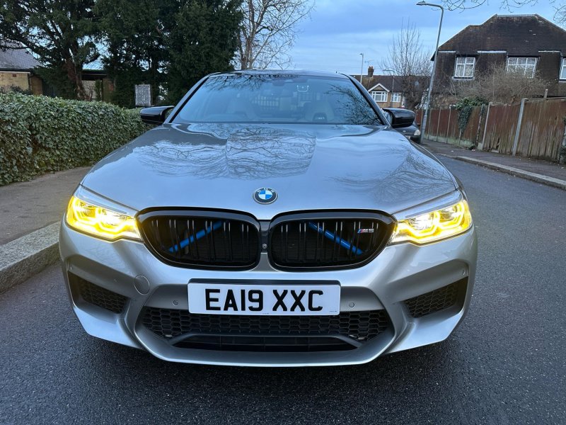 View BMW M5 4.4 V8 Steptronic xDrive Euro 6 (s/s) 4dr