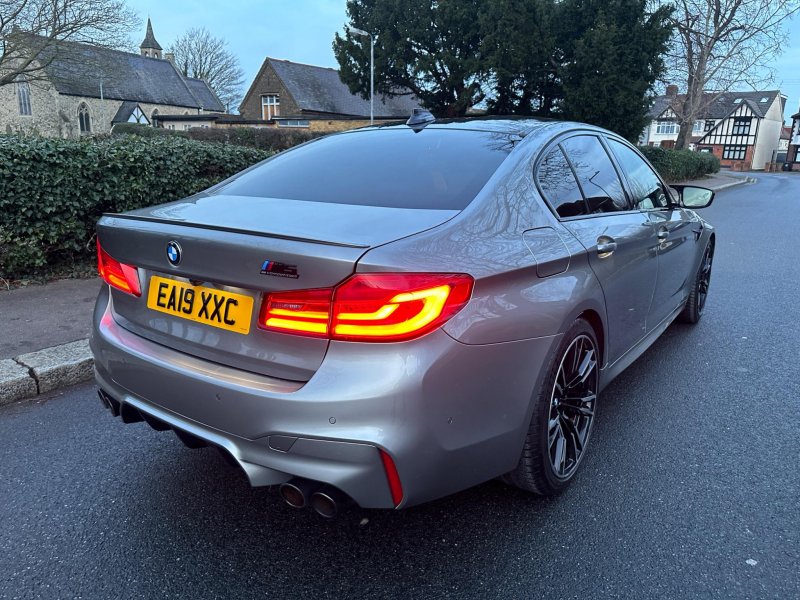 BMW M5