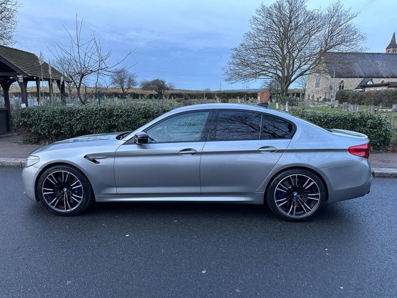 BMW M5