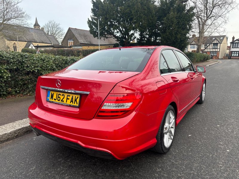 MERCEDES-BENZ C CLASS