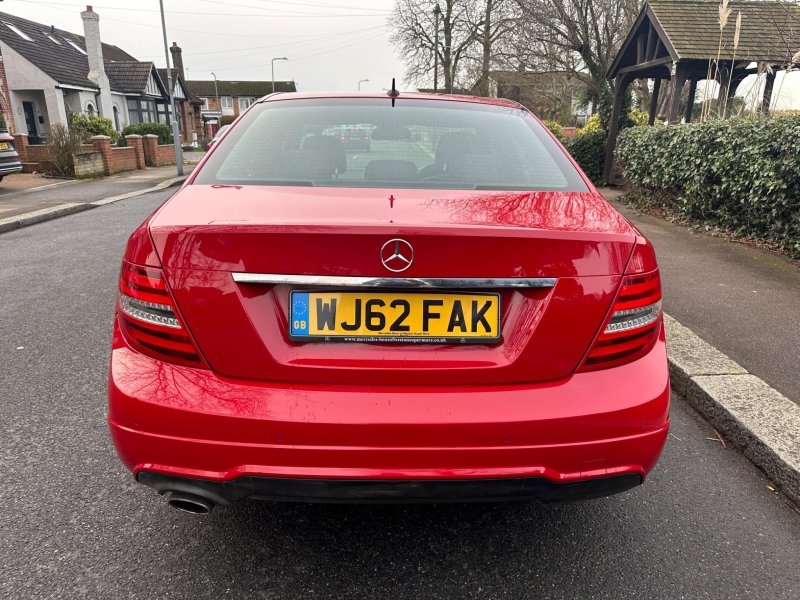 MERCEDES-BENZ C CLASS