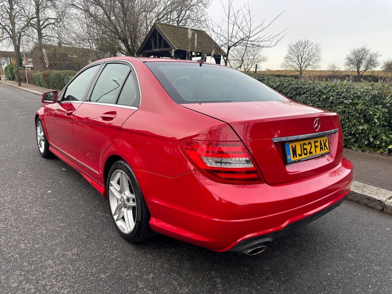 MERCEDES-BENZ C CLASS
