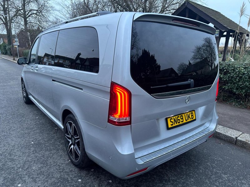 MERCEDES-BENZ V CLASS