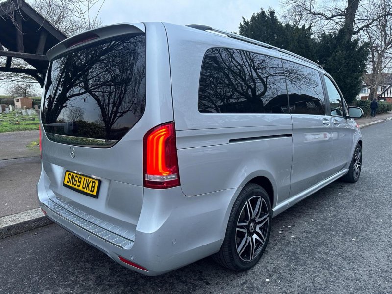 MERCEDES-BENZ V CLASS