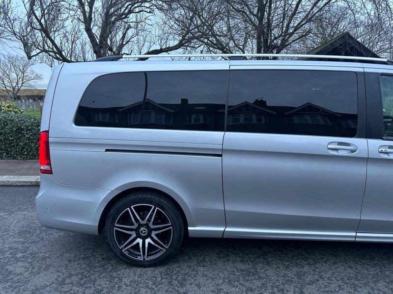 MERCEDES-BENZ V CLASS
