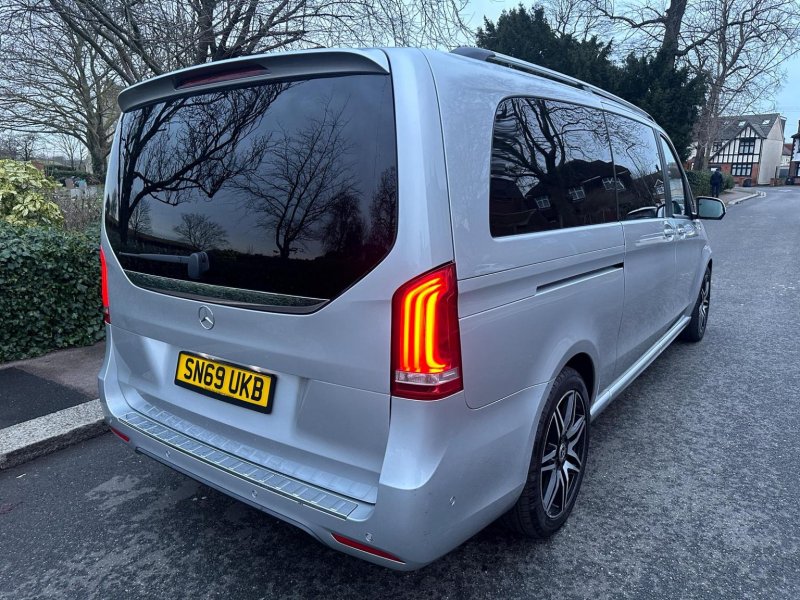 MERCEDES-BENZ V CLASS