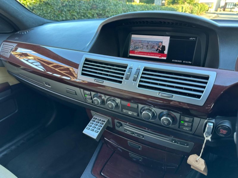 BMW 7 SERIES
