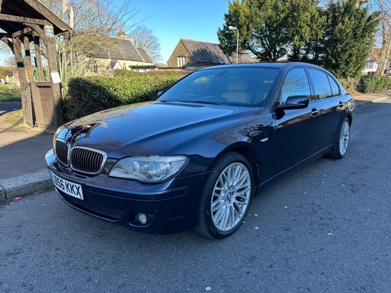 BMW 7 SERIES