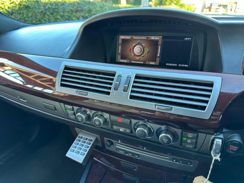 BMW 7 SERIES