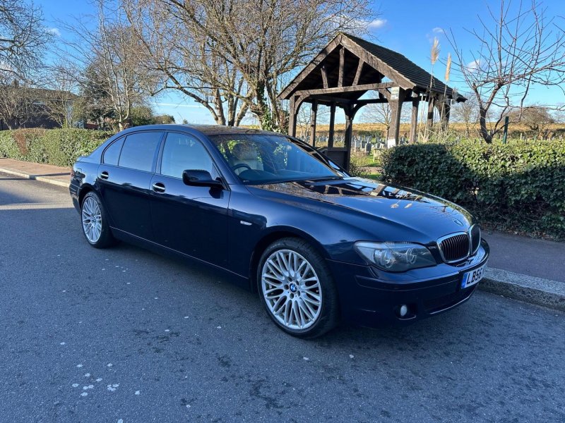 BMW 7 SERIES