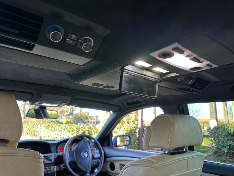 BMW 7 SERIES