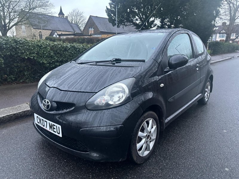 TOYOTA AYGO