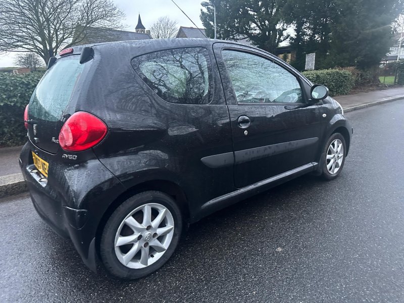 TOYOTA AYGO