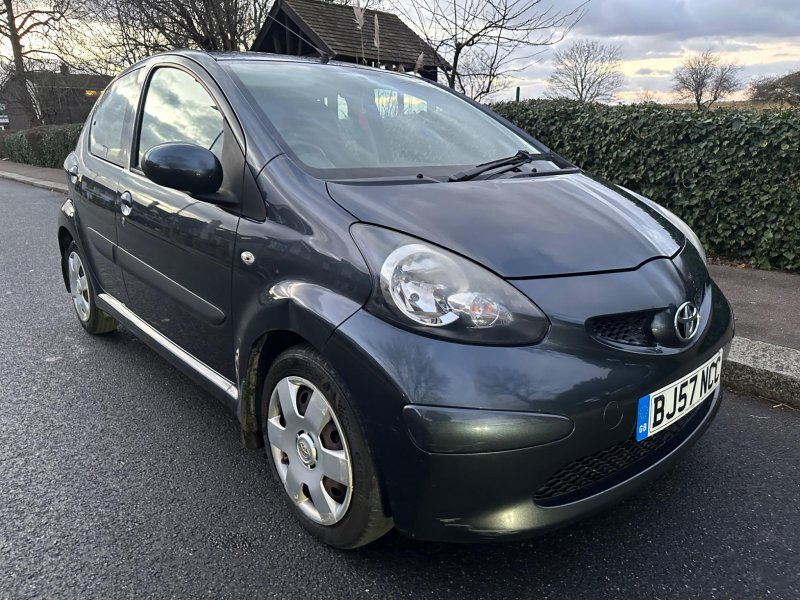 TOYOTA AYGO