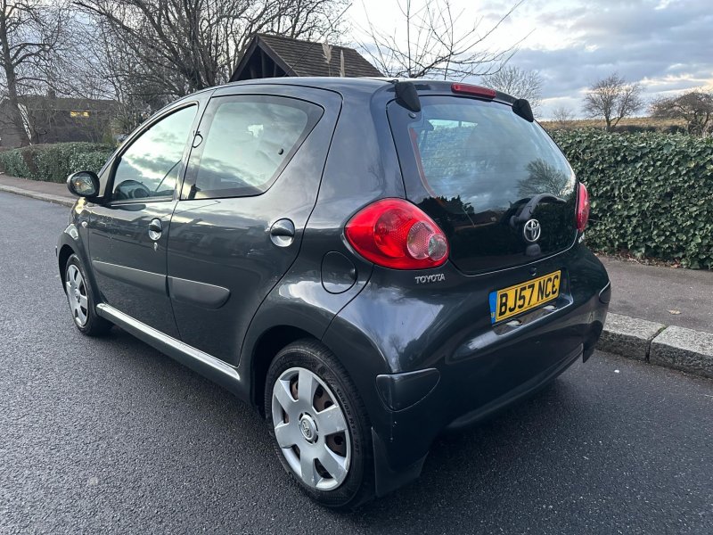 TOYOTA AYGO