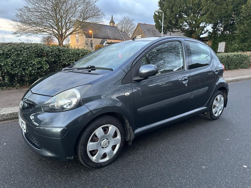TOYOTA AYGO