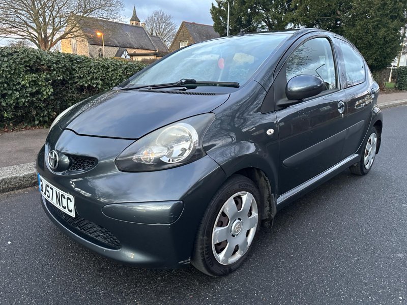TOYOTA AYGO