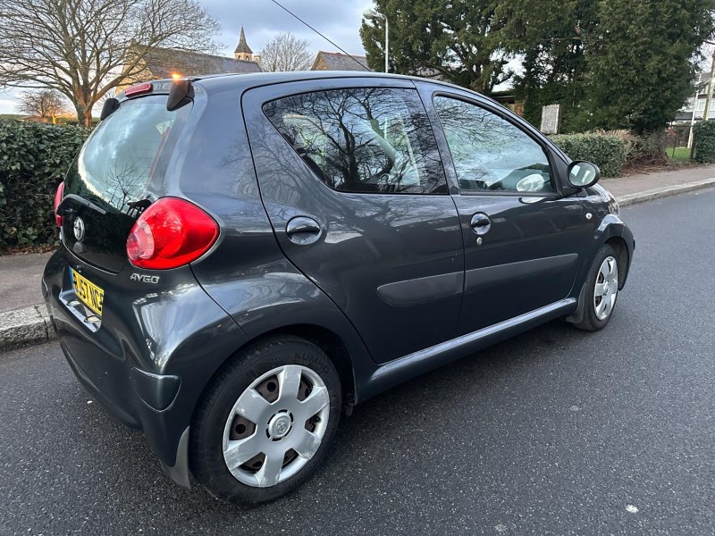 TOYOTA AYGO