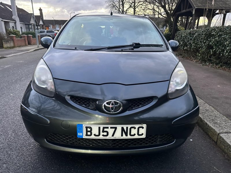 TOYOTA AYGO