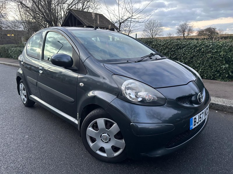 TOYOTA AYGO
