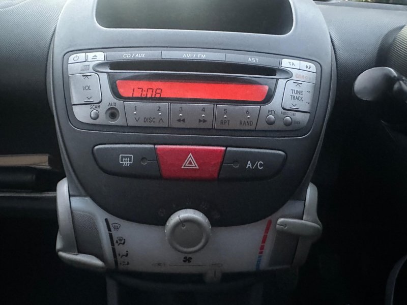 TOYOTA AYGO
