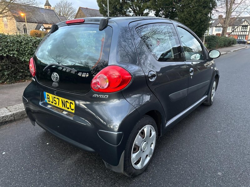 TOYOTA AYGO
