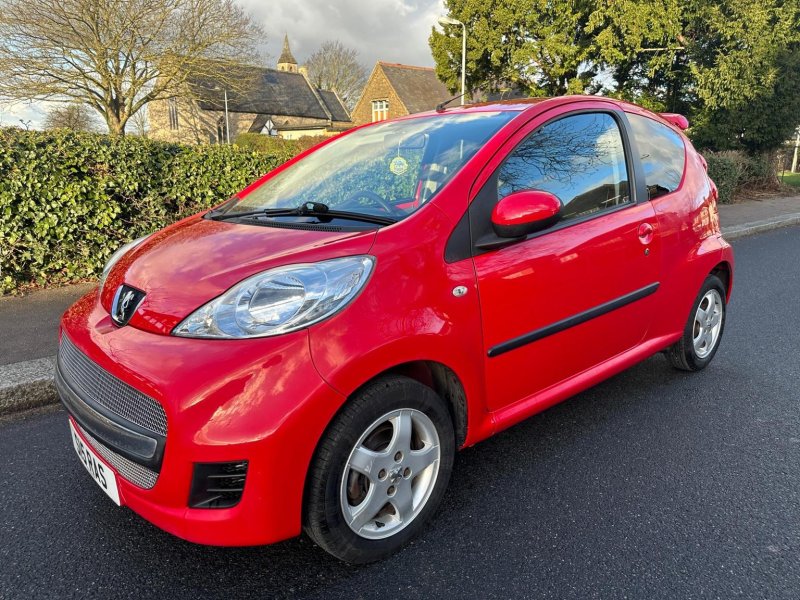 PEUGEOT 107