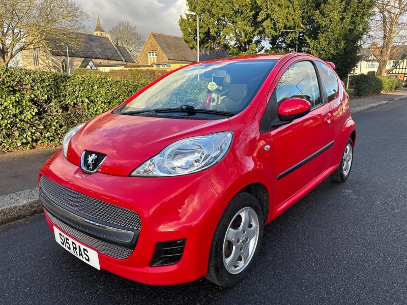 PEUGEOT 107