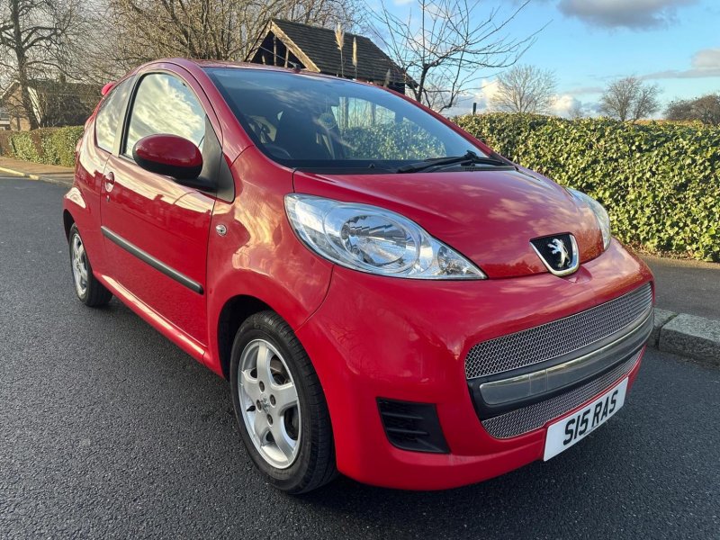 PEUGEOT 107