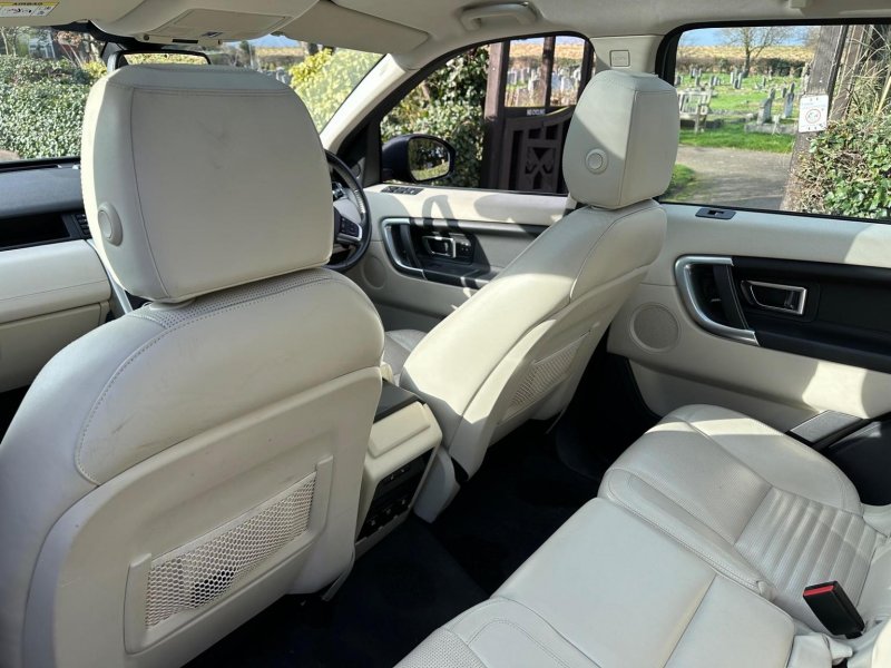 LAND ROVER DISCOVERY SPORT