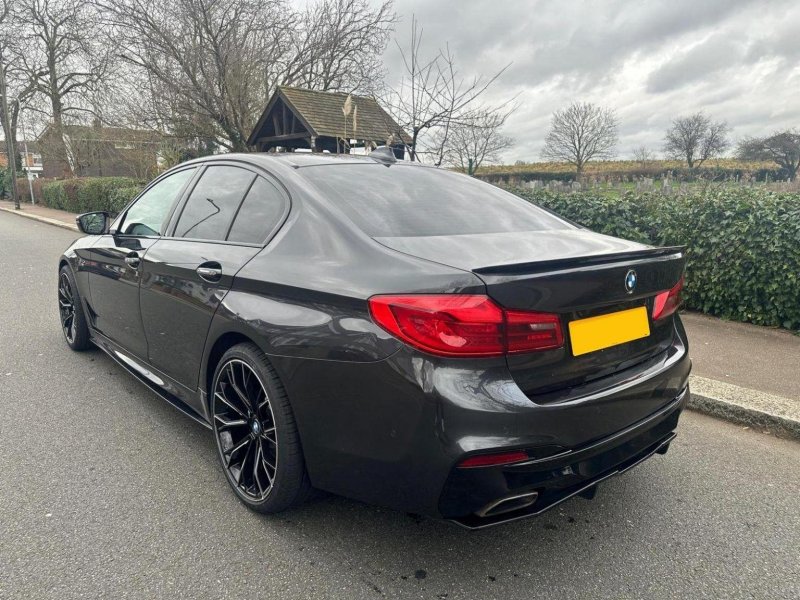 BMW 5 SERIES