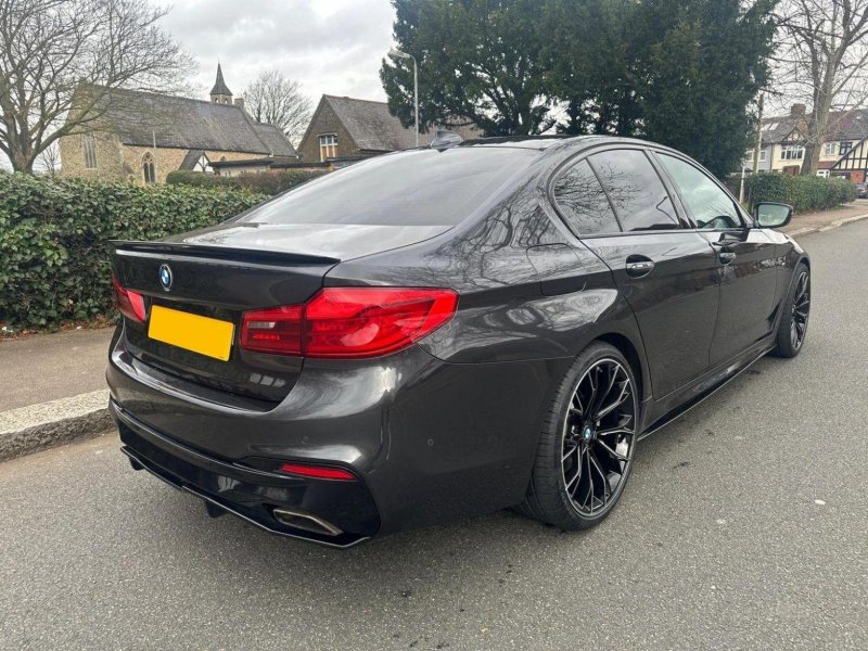 BMW 5 SERIES