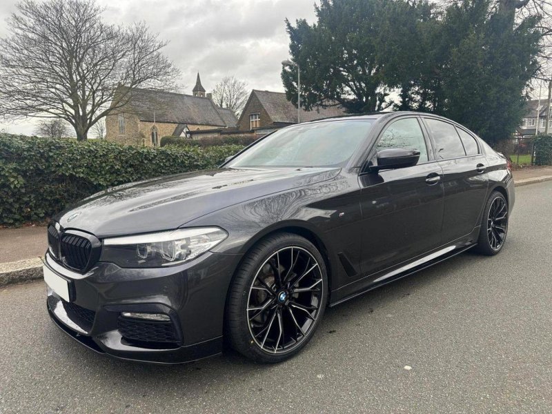 BMW 5 SERIES
