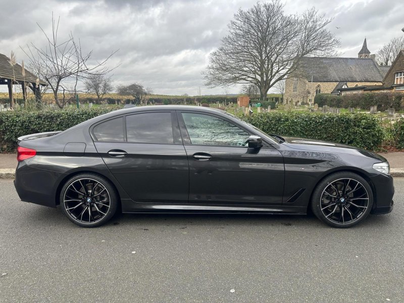 View BMW 5 SERIES 2.0 530i M Sport Auto Euro 6 (s/s) 4dr