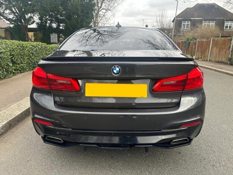 BMW 5 SERIES