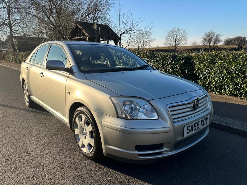 TOYOTA AVENSIS