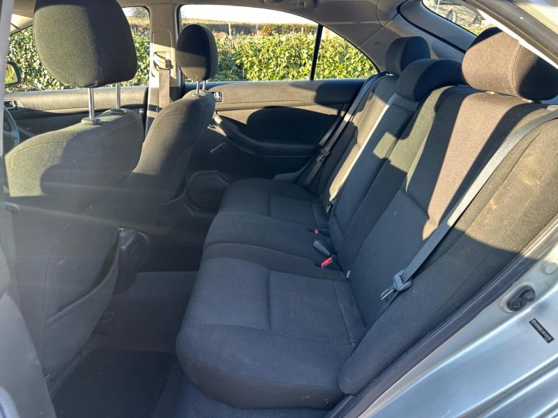 TOYOTA AVENSIS