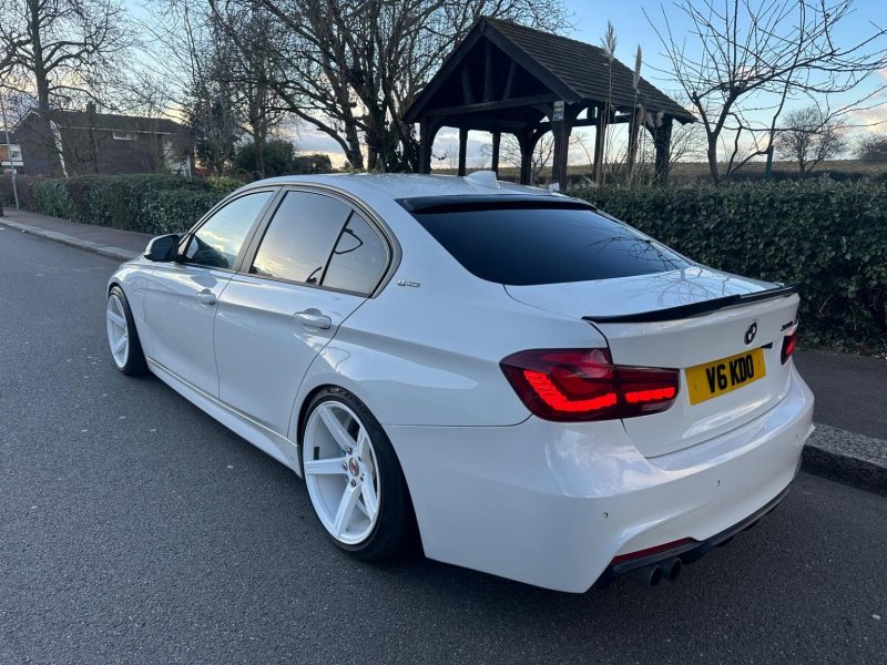View BMW 3 SERIES 2.0 330e 7.6kWh SE Auto Euro 6 (s/s) 4dr