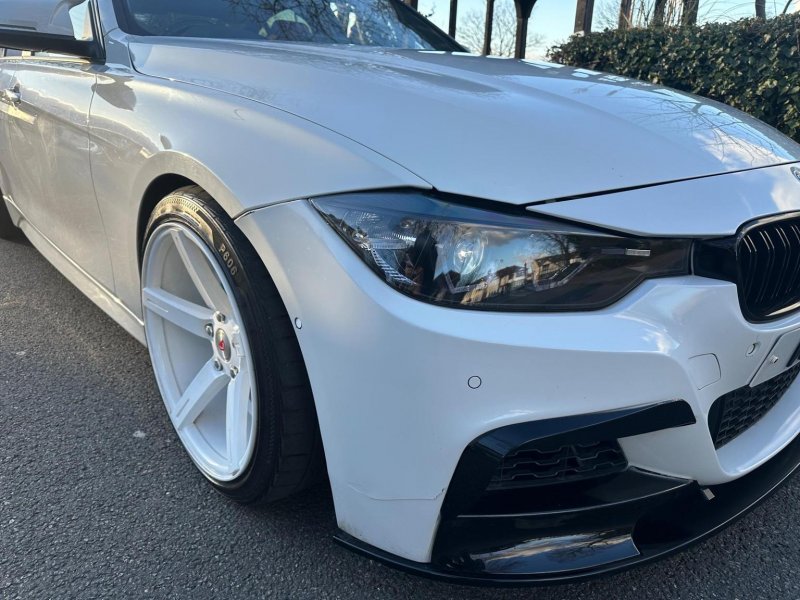 BMW 3 SERIES