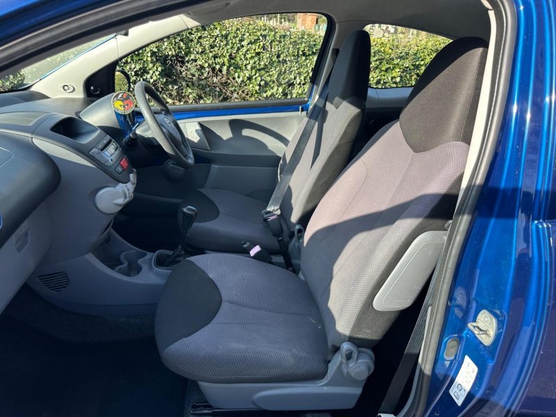 TOYOTA AYGO