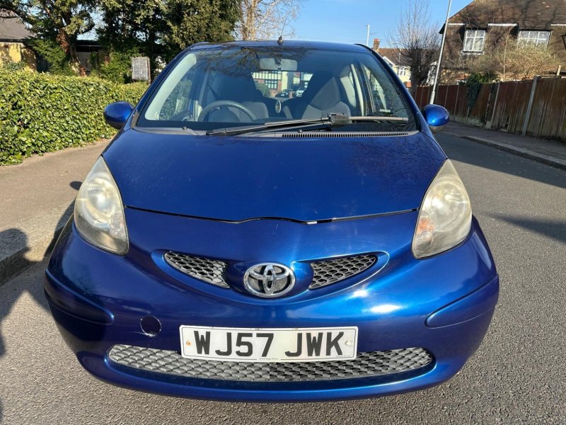 TOYOTA AYGO