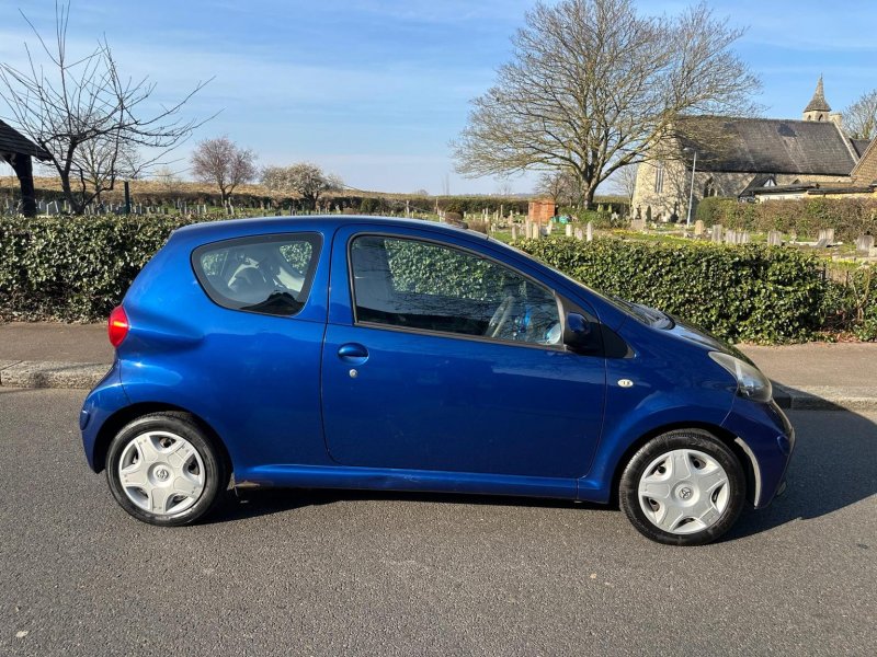 View TOYOTA AYGO 1.0 VVT-i Blue Euro 4 3dr