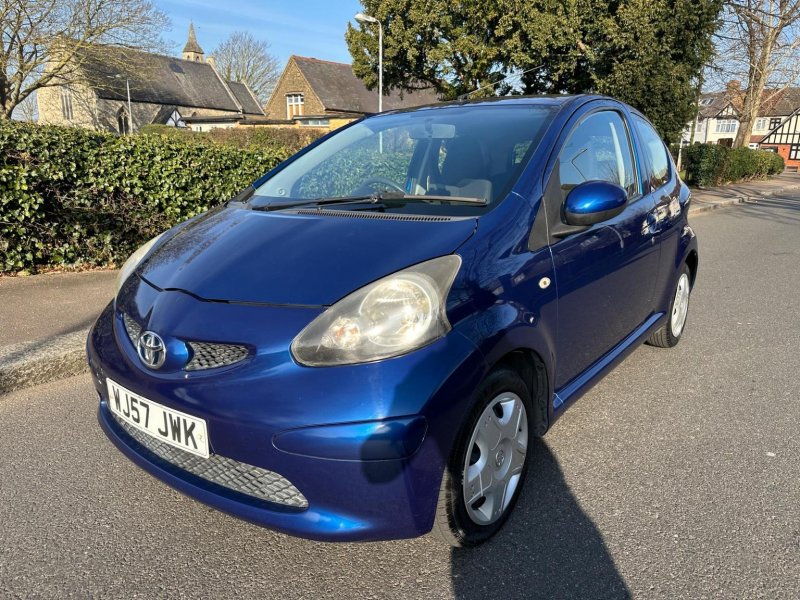 TOYOTA AYGO