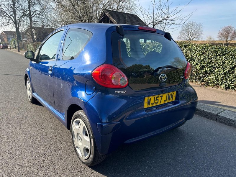 TOYOTA AYGO